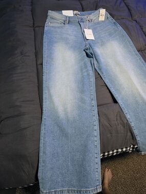DL1961 Light Wash Wide Leg Jeans - Light Blue